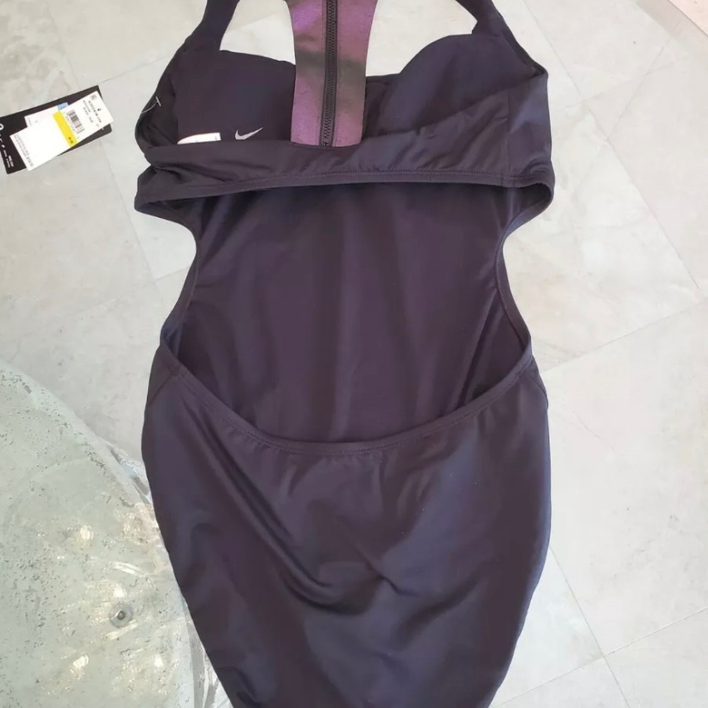 Nike Onyx Flash Bonded Cut-Out One Piece Swimsuit - Picture 2 of 6